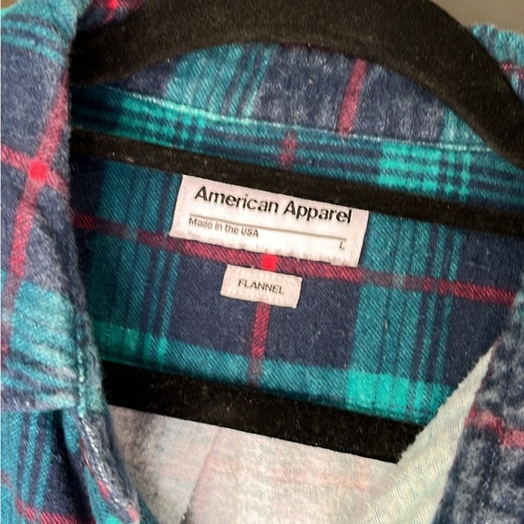 American Apparel Men’s Large Flannel Shirt. GUC. No rips, tears or holes. - Picture 3 of 3